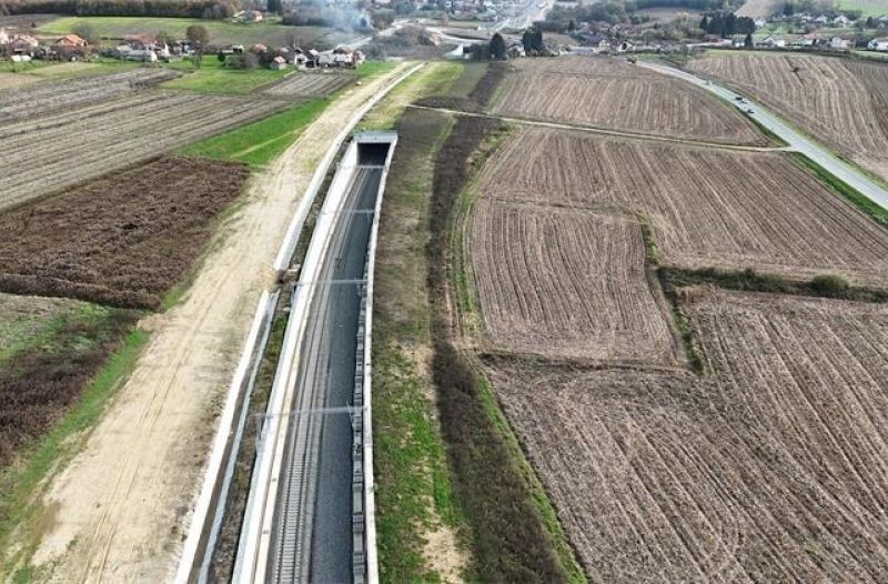 Zaprešić - grad-zapresic.com - Gospodarstvo - Gradilište željezničke pruge na dionici Križevci - Koprivnica - državna granica. U promet pušteni novi kilometri kolosijeka