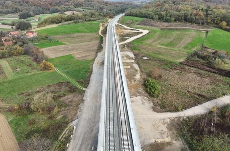 Zaprešić - grad-zapresic.com - Gospodarstvo - Gradilište željezničke pruge na dionici Križevci - Koprivnica - državna granica. U promet pušteni novi kilometri kolosijeka