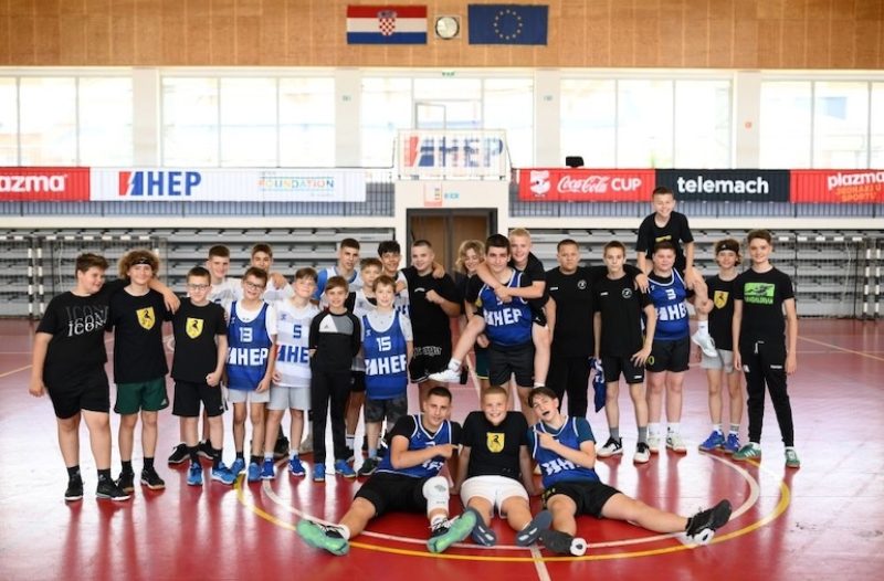 Zaprešić - grad-zapresic.com, Sport - Ekipa Barakuci najbolja na rukometnom turniru u Rugvici