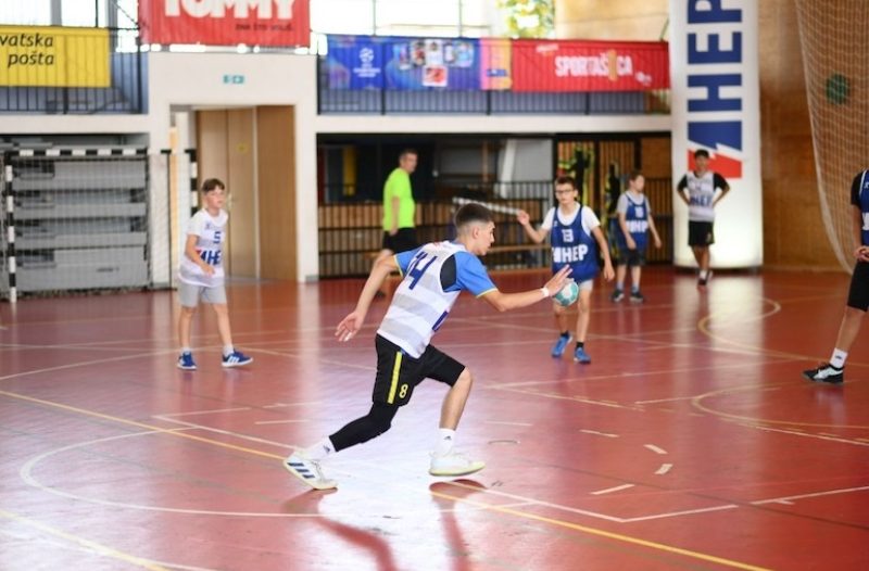 Zaprešić - grad-zapresic.com, Sport - Ekipa Barakuci najbolja na rukometnom turniru u Rugvici